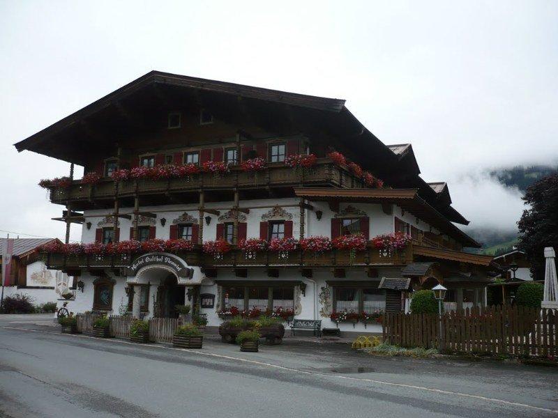 Kaiserhotel Neuwirt Oberndorf in Tirol Dış mekan fotoğraf